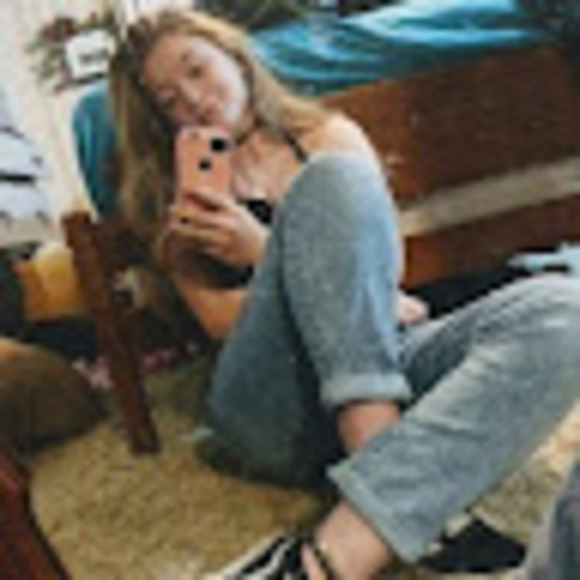 Meet your Posher, Brielle - Picture 1 of 1